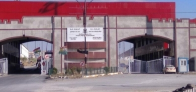 تعليق الحركة التجارية في معبر حاج عمران