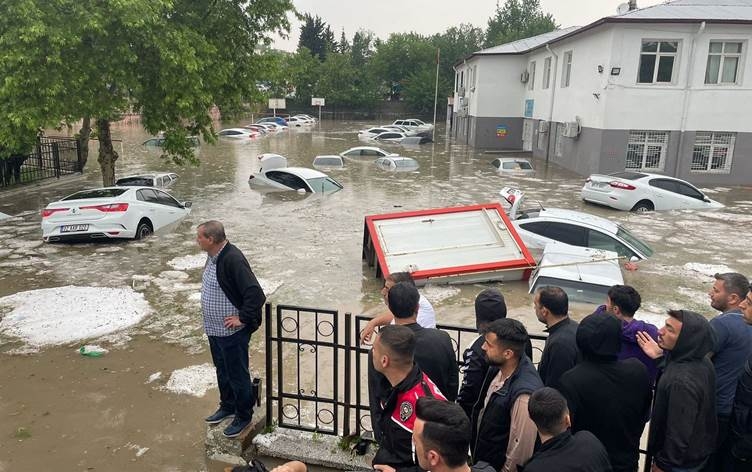 Li Semsûrê ji ber baranê welatî asê man