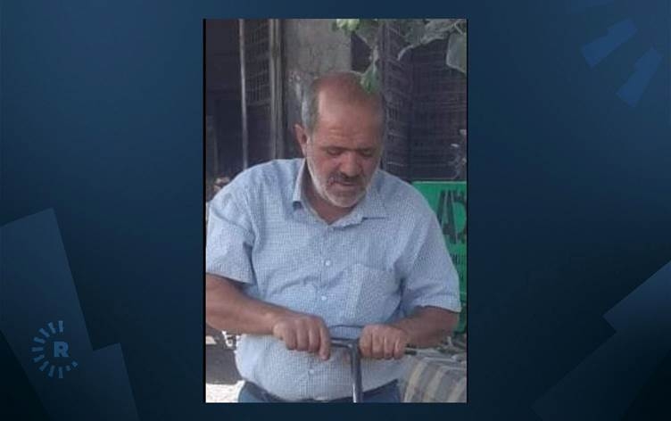 Li bajarekî Bakurê Kurdistanê kesekî 16 salî bi çakûç bavê xwe kuşt