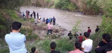 Li Rûbarê qeza Çomanê du geştyar xeniqîn