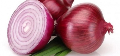 هل يمتص البصل الإنفلونزا من الجو؟ علماء يحسمون الأمر