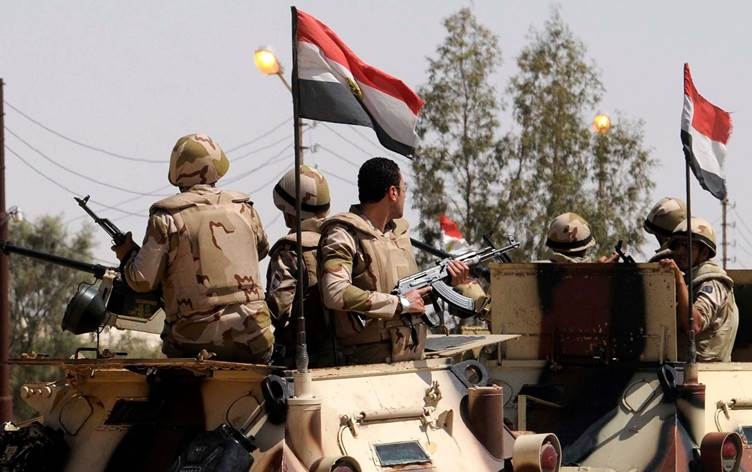 العراق يدين ويستنكر بشدة مقتل جنود مصريين باستهداف 