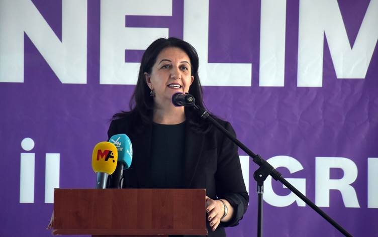 Buldan: Tirkiye bûye welatekî ku yasayên xwe jî pêk nayîne