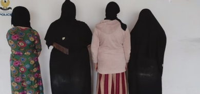 السليمانية: الإطاحة بعصابة نسائية تسلب الرجال