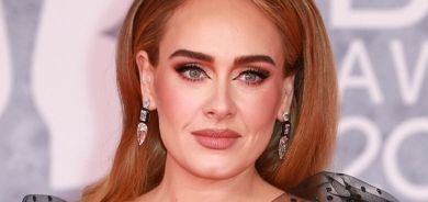 نوێترین دەركەوتنی ئەدێل لە كۆشكە نوێیەكەی