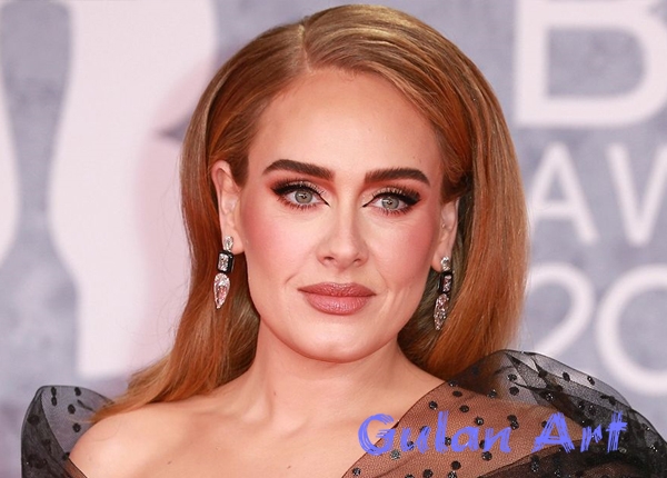 نوێترین دەركەوتنی ئەدێل لە كۆشكە نوێیەكەی