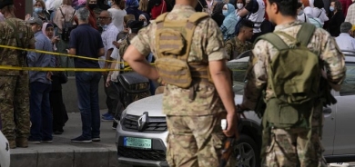 Mired in collapse, Lebanese vote for new parliament