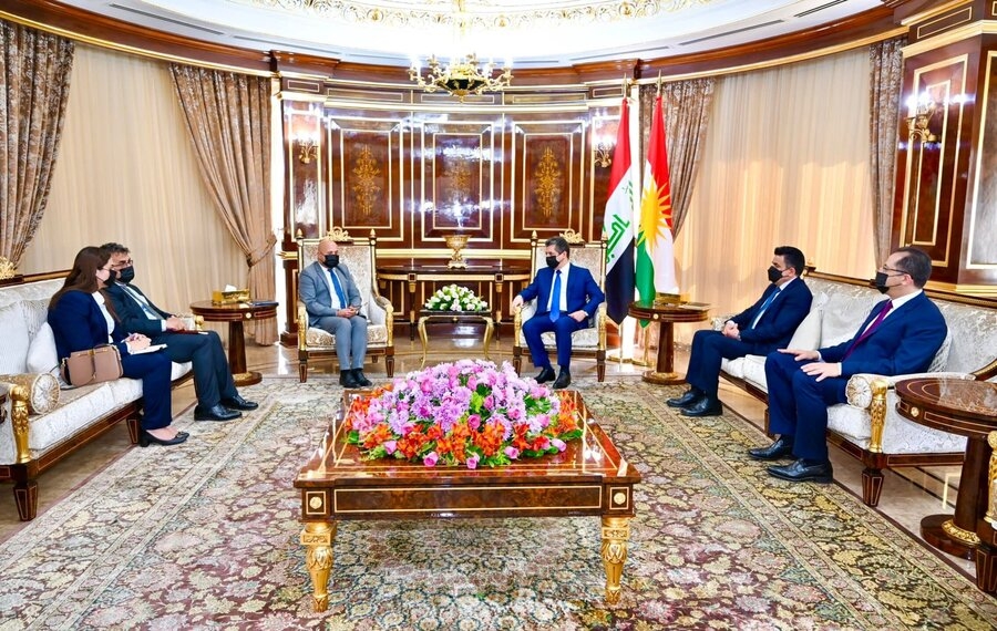 Serokwezîr li gel şandeke IFC civiya