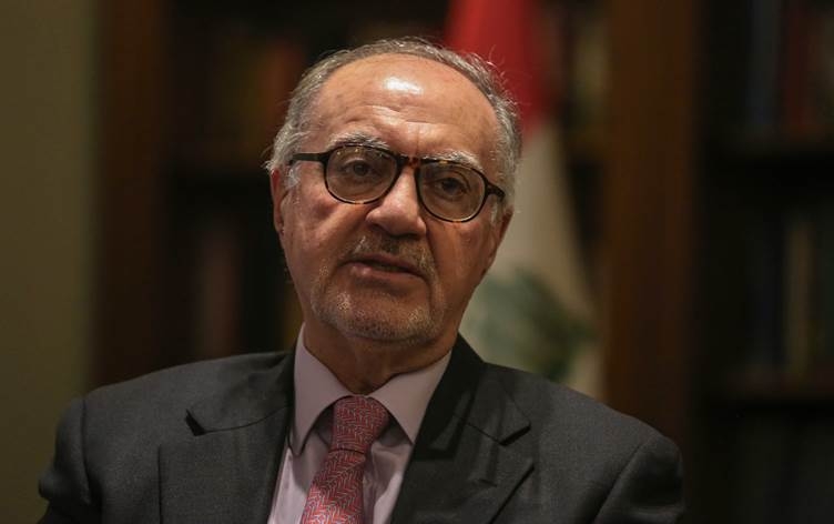 علاوي: لدينا احتياطي فوق 70 مليار دولار يكفي أشهراً من الاستيراد