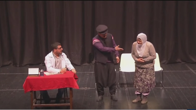 Hunermend qedexekirina konser û şanoyên Kurdî şermezar dikin