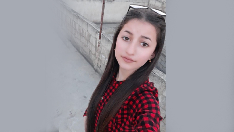 Encûmena Êzidiyan: Ciwanên Şoreşger keçeke Êzidî ya biçûk revand