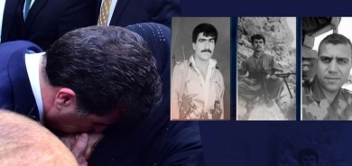 من هي المرأة التي قبل يدها رئيس اقليم كوردستان في السليمانية؟