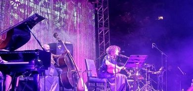 Aynur Dogan li Enqerê konsêrtek saz kir