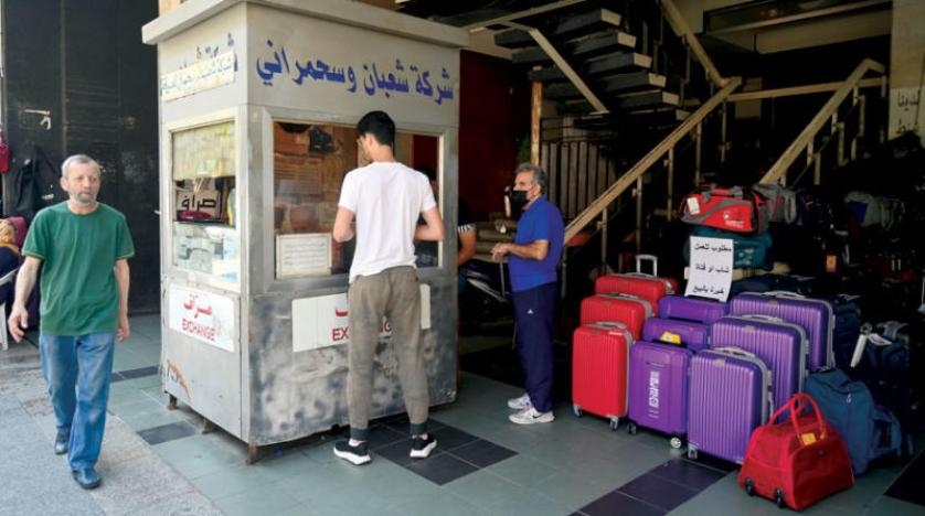 سلامة أمام امتحان تأمين الدولار اليوم