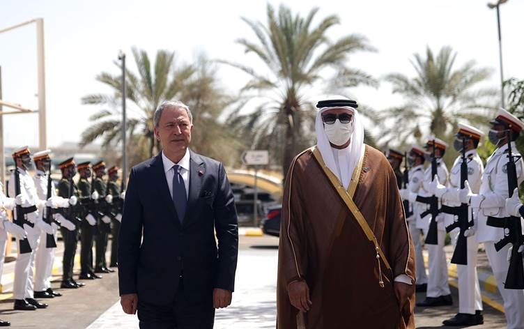 Hulusî Akar têkildarî êrîşa ser Rojava: Artêşa Tirkiyê amade ye