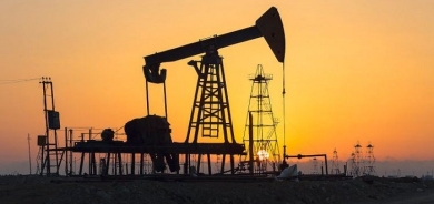 Iraq says to raise daily oil output to 4.58 mln barrels