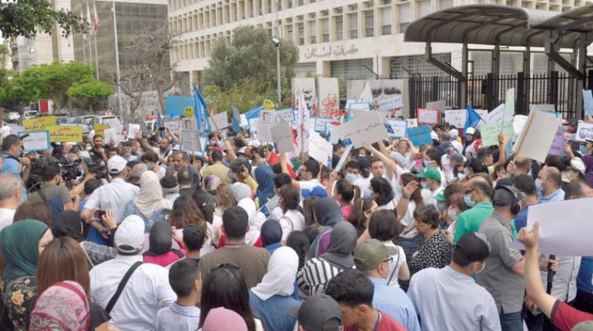 اتجاه لتعويض المودعين اللبنانيين بحصص من الغاز الموعود