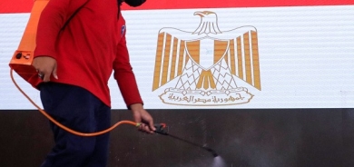 Egypt private sector activity extends contraction in May as inflation weighs-PMI