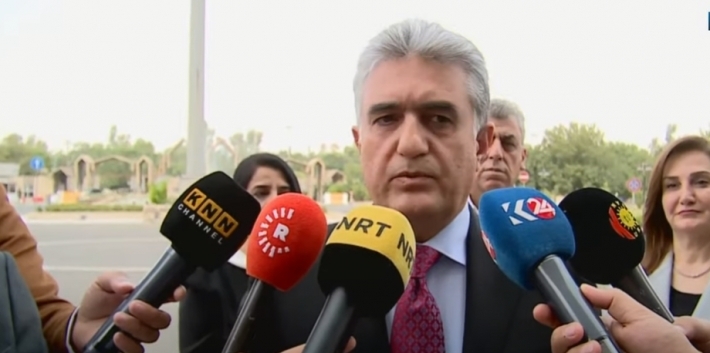 Şandeyekî hikûmetê bi serokatiya Rêber Ehmed çû Parlamentoya Kurdistanê