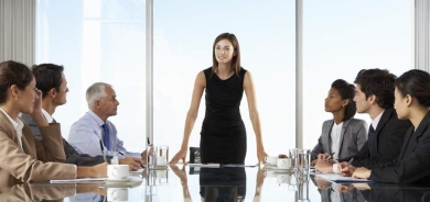 خطوات مهمة تساعد المرأة على اتخاذ القرارات الصحيحة