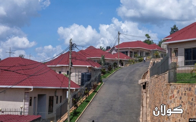 یەکەم گروپی  پەناخوازانی نایاسایی لە بەریتانیاوە دەگوازرێنەوە بۆ ڕواندا