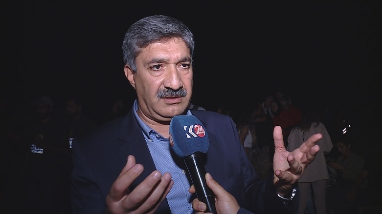 Abdurrahman Kurt: Helwesta rêzefîlma 