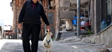 Li Erzeromê welatiyek 65 sal in berxên sêwî xwedî dike