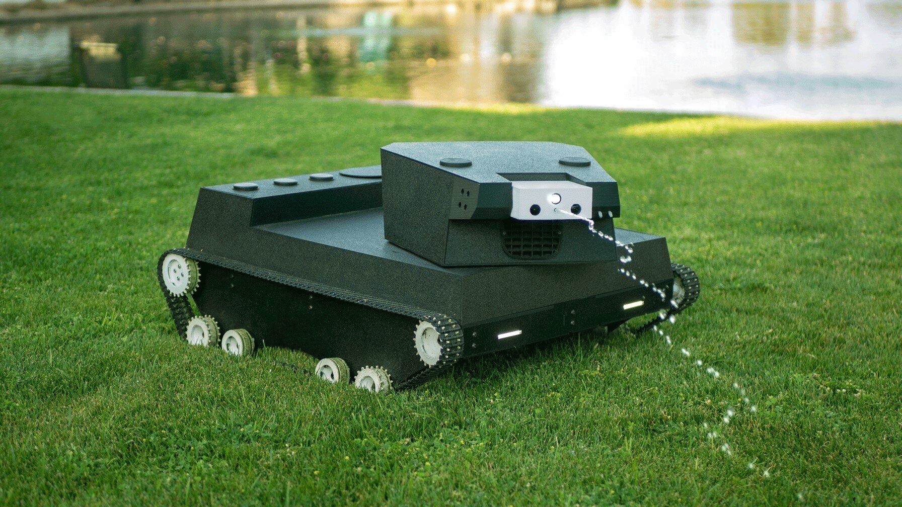 گشت ئەركەكانت بەو تانكە بچووكــە بسپێرە