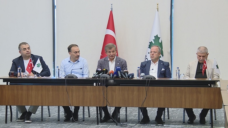 Ahmet Davutoglu li Diyarbekirê li ser pirsa Kurd nêrîna xwe eşkere kir