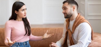 فنّ الإتيكيت.. كيفيّة التصرّف في مواقف العتب؟