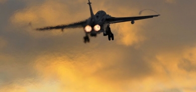 Iran fighter jet crashes after engine fails, pilots survive