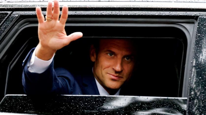 ماكرون يواجه «الحكم المستحيل» بعد فقدانه الأكثرية النيابية