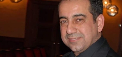 (ئەرسەلان دەروێش) دوای نمایشكردنی شانۆگەریی (هاملێت) بە سەركەوتوویی: كورد دەڵێت چەپڵە بە یەك دەست لێ نادرێت!