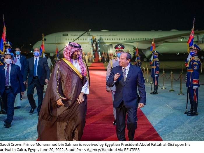 Egypt, Saudi Arabia ink deals worth $7.7 bln on crown prince's visit