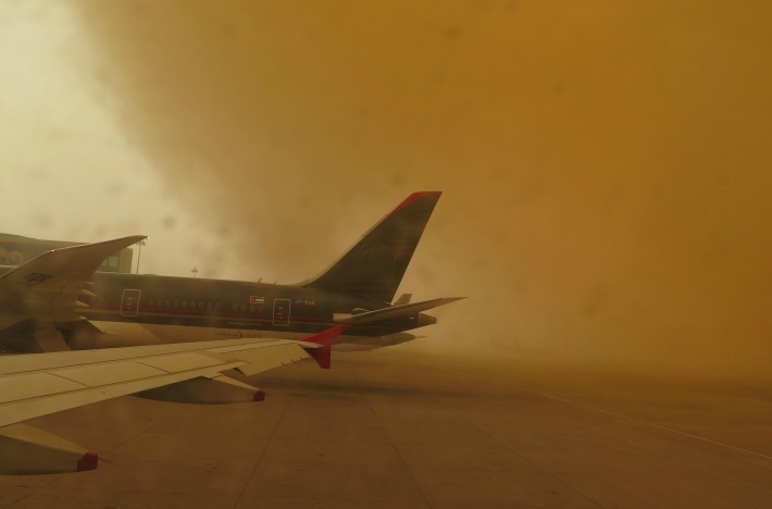 تعليق الرحلات الجوية في مطاري بغداد والنجف