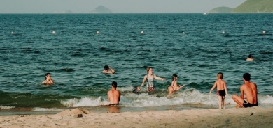 لماذا نشعر بالجوع بعد السباحة او الذهاب إلى الشاطئ؟