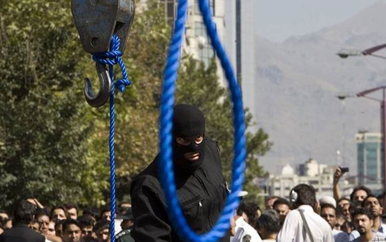 Di 6 mehan de Îranê 33 welatiyên Kurd darve kirine