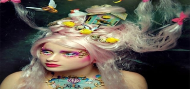 ماكیاژە سەیرەكانی كچێك