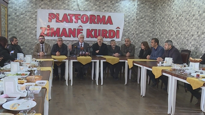 Platforma Zimanê Kurdî: Dewlet Tirkiyê di warê zimanê kurdî de ne ji dil e