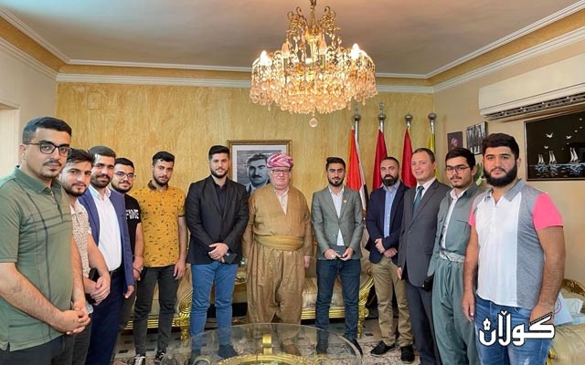 مەکتەبی پارتی لە قاهیرە کۆمەڵێک قوتابی خەڵات دەکات