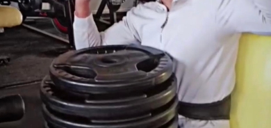 به‌ نیازی به‌شدارى كردنم له‌ پاڵه‌وانێتى هێزی له‌شی جیهان