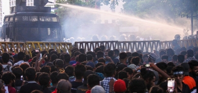 Krîza li Srî Lankayê: Serok ji koşka serokatiyê derket