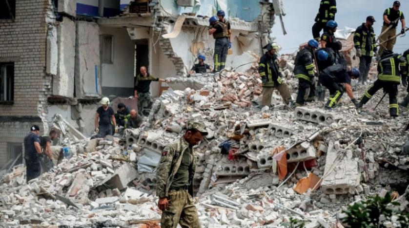 أوكرانيا تطالب الغرب بأسلحة «حديثة وقوية»