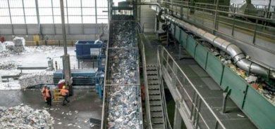 بكلفة 9 مليار دينار .. حكومة كوردستان توقع 32 عقداً لجمع ومعالجة النفايات