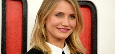 كامیرۆن لە رێگەی نیتفلێكسەوە دەگەڕێتەوە