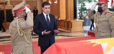 سه‌رۆك نێچيرڤان بارزانى به‌شداريى ڕێوڕه‌سمى پێشوازى له‌ ته‌رمى عه‌لى قازى ‏ده‌كات