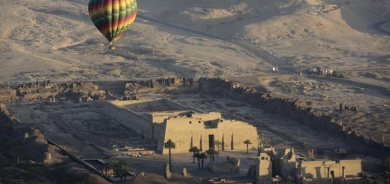 Egypt suspends hot air ballooning over Luxor after 2 injured
