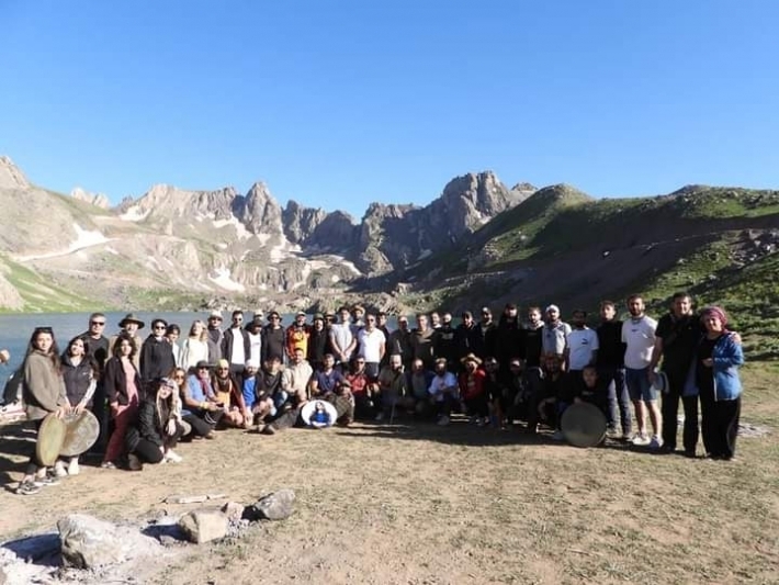 Geşta çiyakêşî û çandî ya Navenda Barzan a ji bo Bakurê Kurdistanê