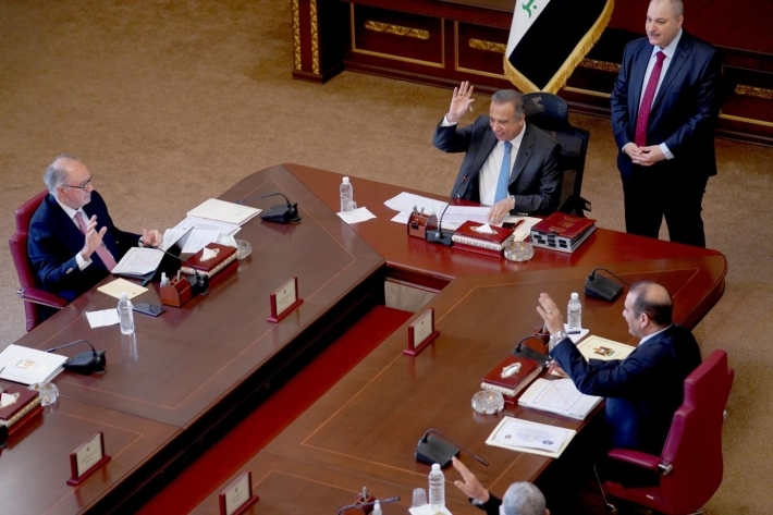 من بينها استحداث درجات وظيفية .. حكومة الكاظمي تصدر 5 قرارات جديدة