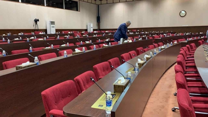 سياسي عراقي: بعد المظاهرات  .. لن تعقد جلسة انتخاب رئيس الجمهورية السبت المقبل